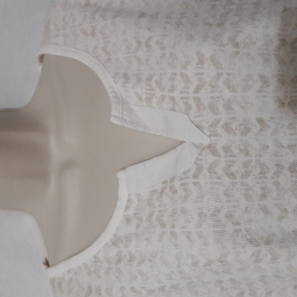 Eddie Bauer Top Size 2X White Gold Blue Print Long Sleeves Knit - Picture 2 of 8